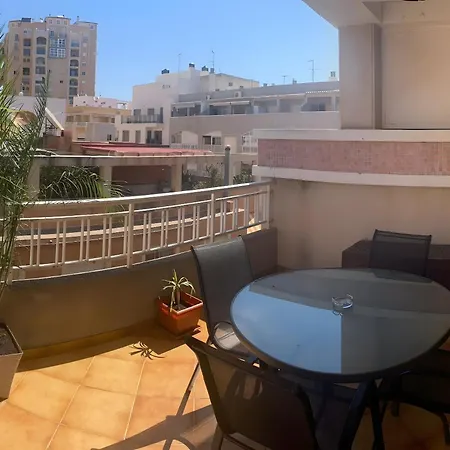 Junto Playa تورّيفيِخا